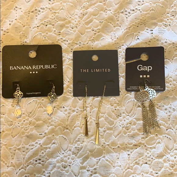 Lot of women’s earrings - Picture 1 of 1